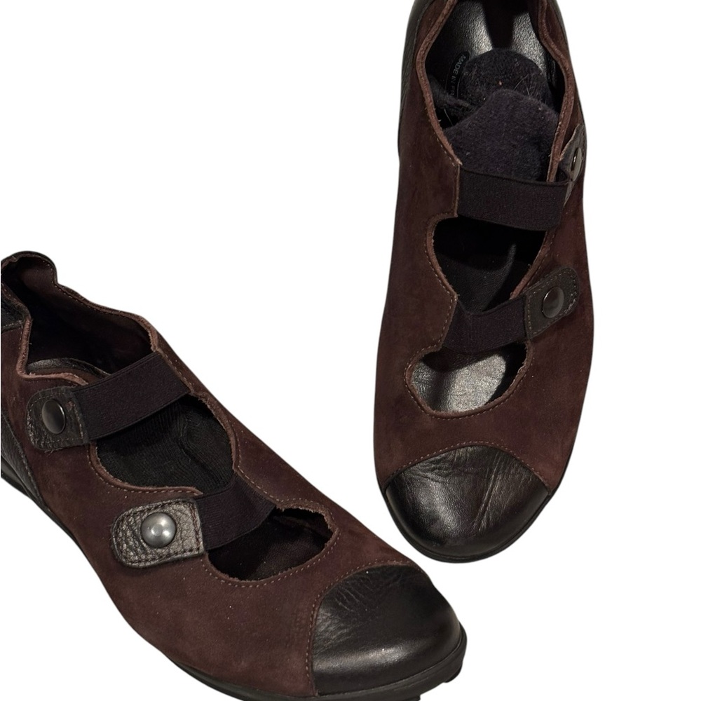 Women's Brown Leather Shoes by Arche france US 6
